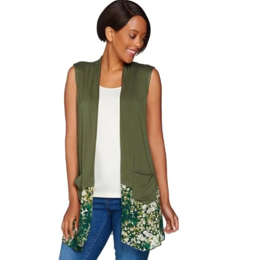 NWOT Logo by Lori Goldstein Knit Vest with Printed Trim and Pockets | Size XXS
